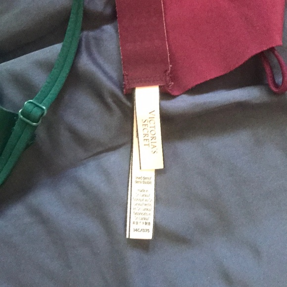 Victoria’s Secrets Demi-lined bras - 34C - Picture 3 of 4